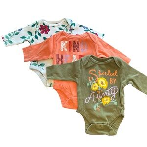Old Navy Long Sleeve Onesies Bundle Baby Girl 0-3 Months